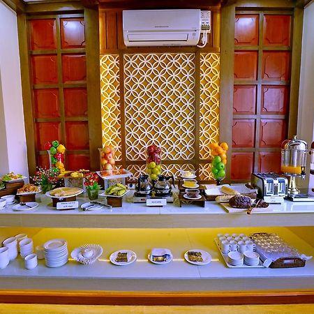 King Park Hotel Mandalay Extérieur photo