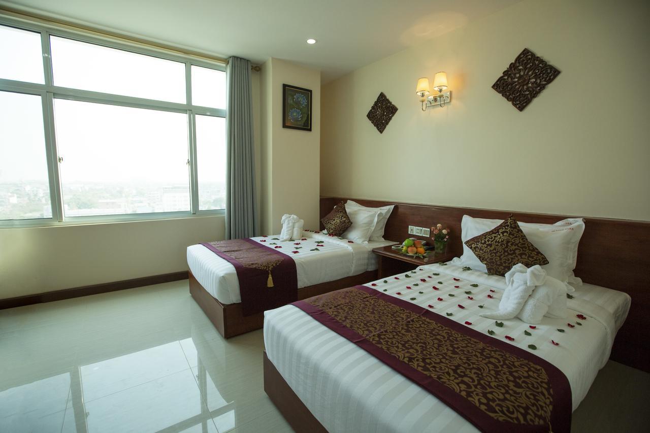 King Park Hotel Mandalay Extérieur photo