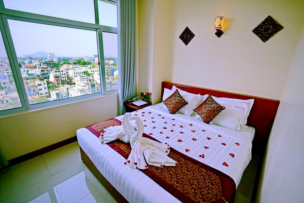 King Park Hotel Mandalay Extérieur photo