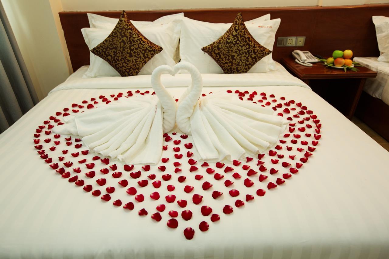King Park Hotel Mandalay Extérieur photo