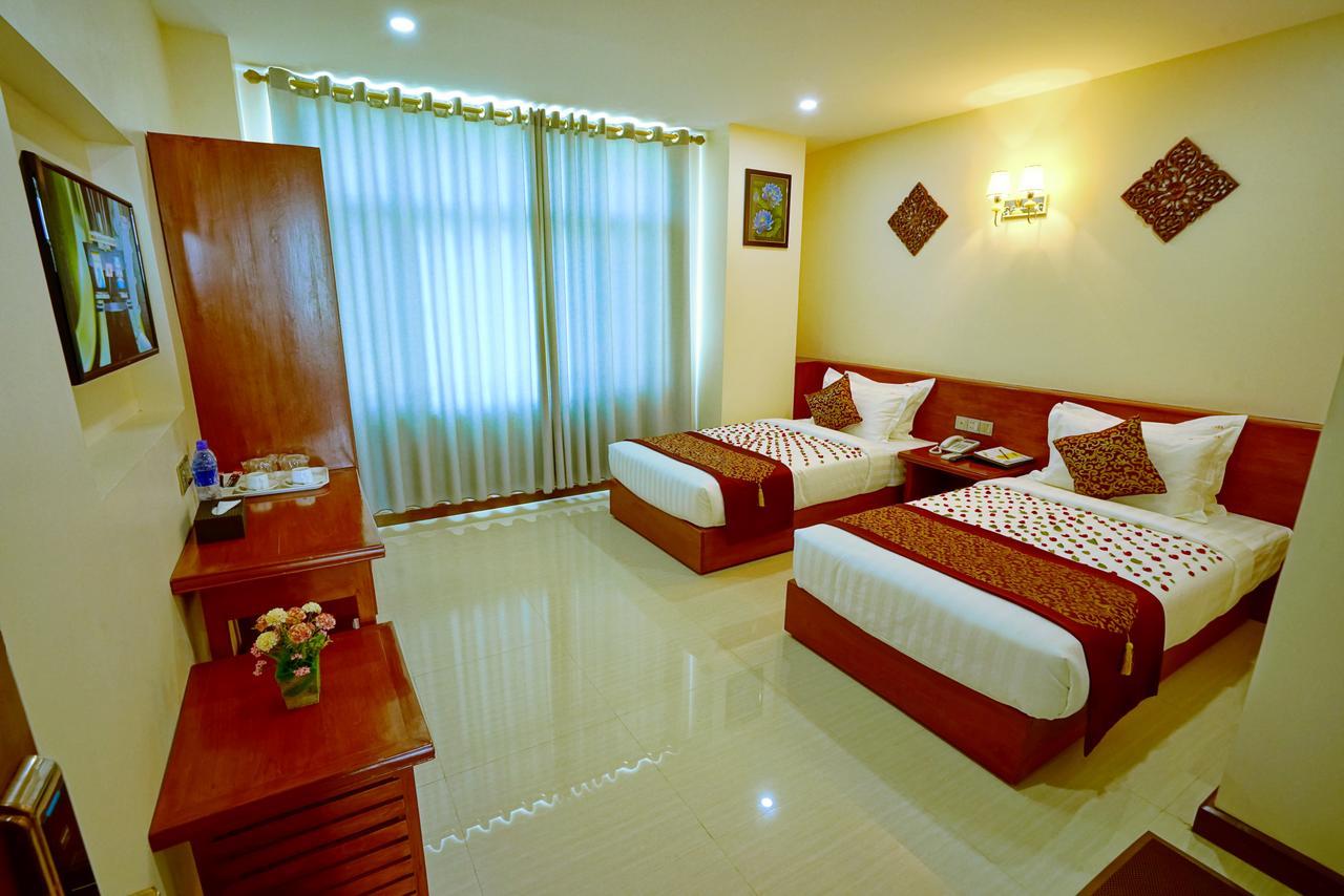 King Park Hotel Mandalay Extérieur photo