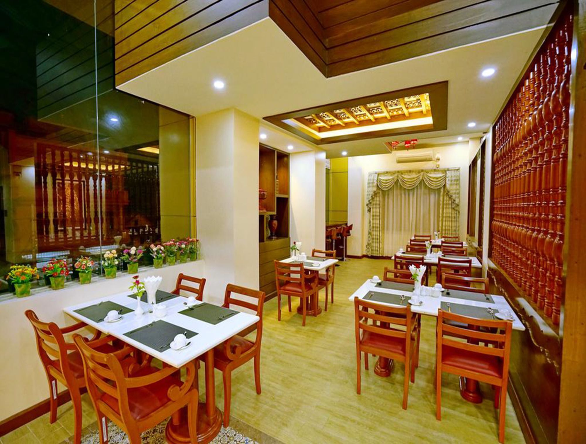 King Park Hotel Mandalay Extérieur photo